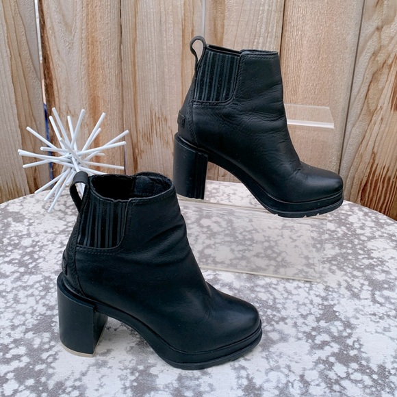 Sorel Margot Chelsea Platform Boot Black - Picture 1 of 16